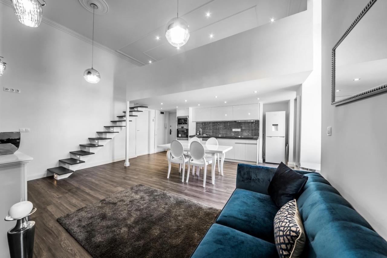 Kiraly 28-1 Entire Aircon Center Apartment بودابست المظهر الخارجي الصورة