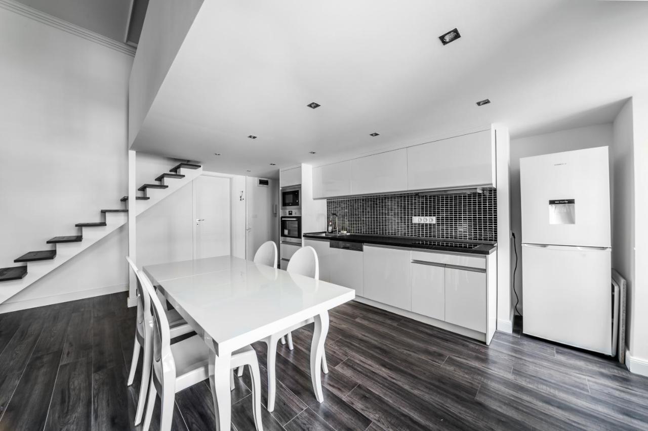 Kiraly 28-1 Entire Aircon Center Apartment بودابست المظهر الخارجي الصورة